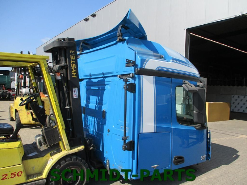 Mercedes-Benz Actros Mp4 Cabine - Cabine et intérieur pour Camion: photos 3 Mercedes-Benz Actros Mp4 Cabine - Cabine et intérieur pour Camion: photos 3