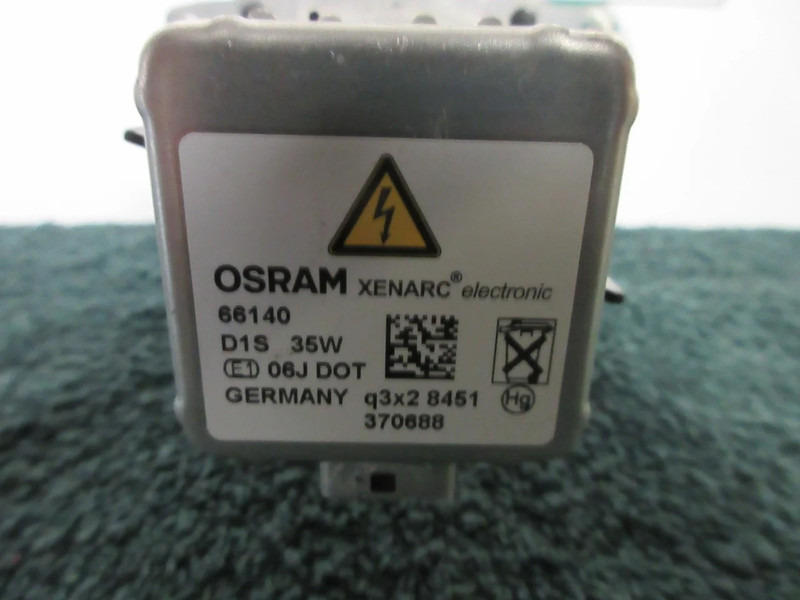 Renault 89502506 VALEO XENOS LAMP RENAULT T 520 EURO 6 - Système électrique pour Camion: photos 5 Renault 89502506 VALEO XENOS LAMP RENAULT T 520 EURO 6 - Système électrique pour Camion: photos 5