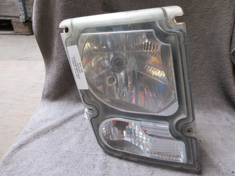 Volvo 20818771 KOPLAMP VOLVO FL EURO 5 RECHTS - Feu avant pour Camion: photos 3 Volvo 20818771 KOPLAMP VOLVO FL EURO 5 RECHTS - Feu avant pour Camion: photos 3