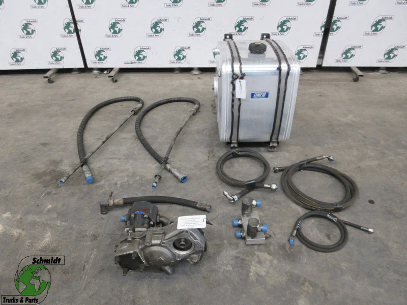 Volvo 21309477 // 20726050 // 21374368 PTO POMP EN TANK VOLVO FH MODEL 2018 - Embrayage et pièces pour Camion: photos 1 Volvo 21309477 // 20726050 // 21374368 PTO POMP EN TANK VOLVO FH MODEL 2018 - Embrayage et pièces pour Camion: photos 1