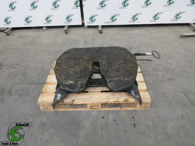 Volvo 21587522 // SAF HOLLAND G50-X D 152,3 U20,0 SK-S 3620 21587522 // SAF HOLLAND G50-X D 152,3 U20,0 SK-S 3620 MODEL 2023 - Sellette d'attelage pour Camion: photos 1 Volvo 21587522 // SAF HOLLAND G50-X D 152,3 U20,0 SK-S 3620 21587522 // SAF HOLLAND G50-X D 152,3 U20,0 SK-S 3620 MODEL 2023 - Sellette d'attelage pour Camion: photos 1