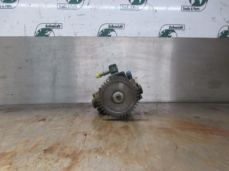 Volvo 22208234 BRANSTOFPOMP VOLVO FL 210 EURO 6 - Pompe à carburant pour Camion: photos 2 Volvo 22208234 BRANSTOFPOMP VOLVO FL 210 EURO 6 - Pompe à carburant pour Camion: photos 2