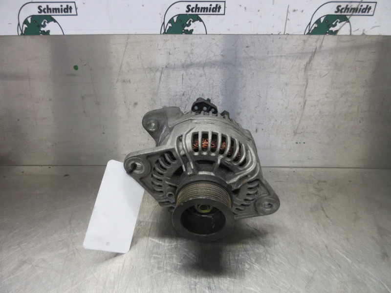 Volvo 22591477 // 85020836 // 85026836 DYNAMO VOLVO FH 460 EURO 6 - Alternateur pour Camion: photos 2 Volvo 22591477 // 85020836 // 85026836 DYNAMO VOLVO FH 460 EURO 6 - Alternateur pour Camion: photos 2