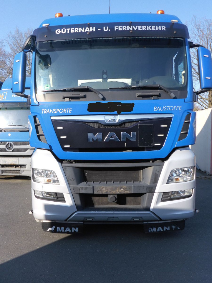 MAN TGX 18.440  Top Zustand Reifen 70 %  grossesHaus - Tracteur routier: photos 2 MAN TGX 18.440  Top Zustand Reifen 70 %  grossesHaus - Tracteur routier: photos 2
