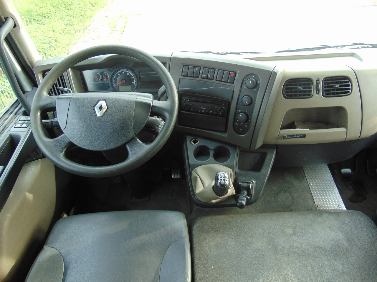 Camion à rideaux coulissants RENAULT Midlum 240DXi: photos 14