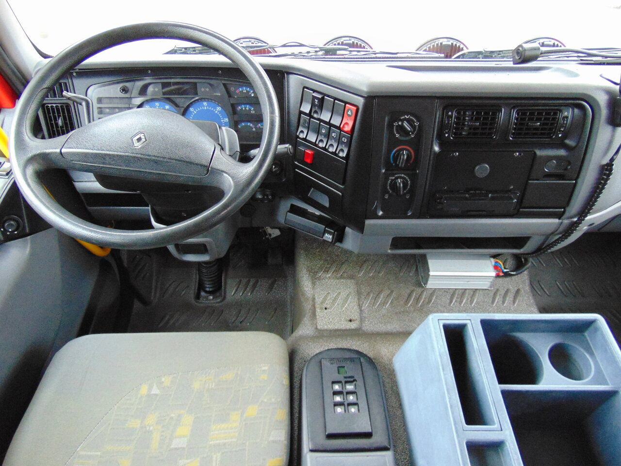 Camion de pompier RENAULT Midlum 270dCi SIDES TOP: photos 19