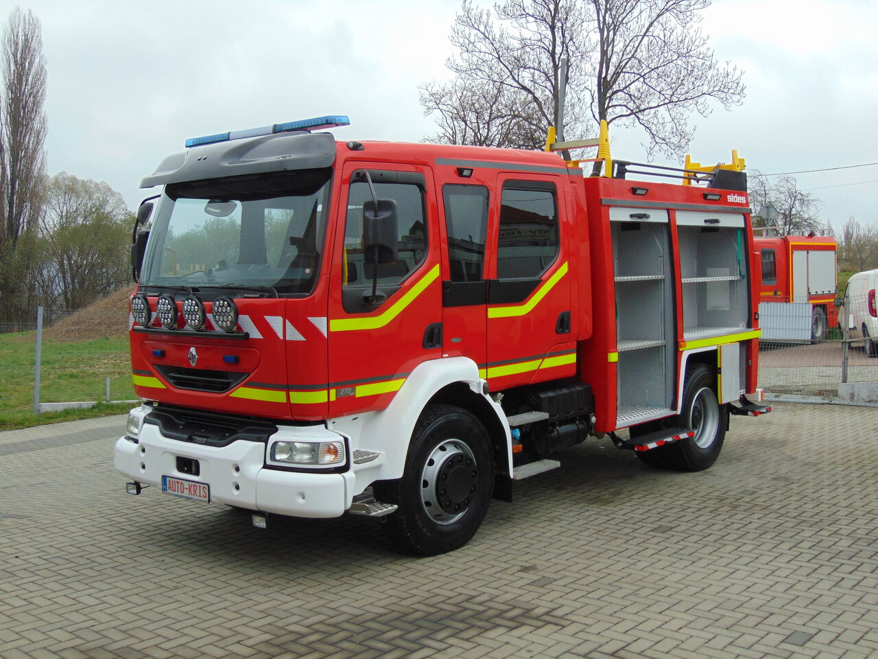 Camion de pompier RENAULT Midlum 270dCi SIDES TOP: photos 26