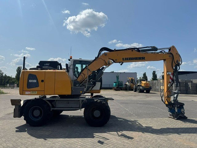 Liebherr A916 + Rototilt - Pelle sur pneus: photos 5 Liebherr A916 + Rototilt - Pelle sur pneus: photos 5