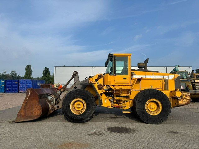 Volvo L180C - Chargeuse sur pneus: photos 1 Volvo L180C - Chargeuse sur pneus: photos 1