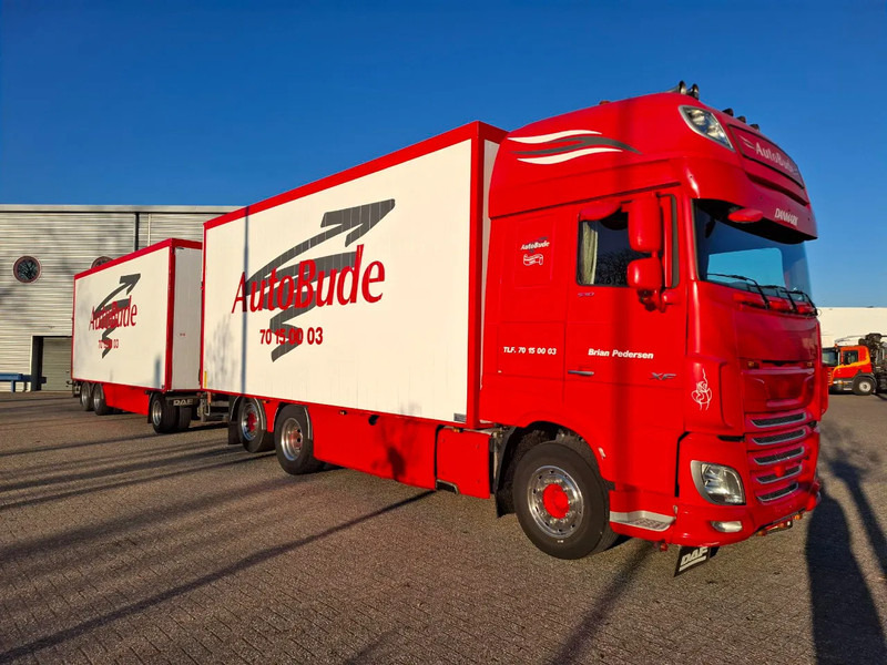 DAF XF106-530 / DEB / COMPLETE COMBI / SIDE DOORS / 2XPLATFORM 2500KG / ONLY:773032 KM / LWDS / LEATHER / EURO-6 / 2017 - Camion fourgon: photos 3 DAF XF106-530 / DEB / COMPLETE COMBI / SIDE DOORS / 2XPLATFORM 2500KG / ONLY:773032 KM / LWDS / LEATHER / EURO-6 / 2017 - Camion fourgon: photos 3