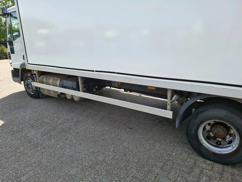 Camion isothermique Iveco EuroCargo 120 / COOL TRUCK / CARRIER XARIOS 600 / PLATFORM 2000KG / ONLY:340634 KM / AIRCO / MANUAL / EURO-6 / 2014: photos 11