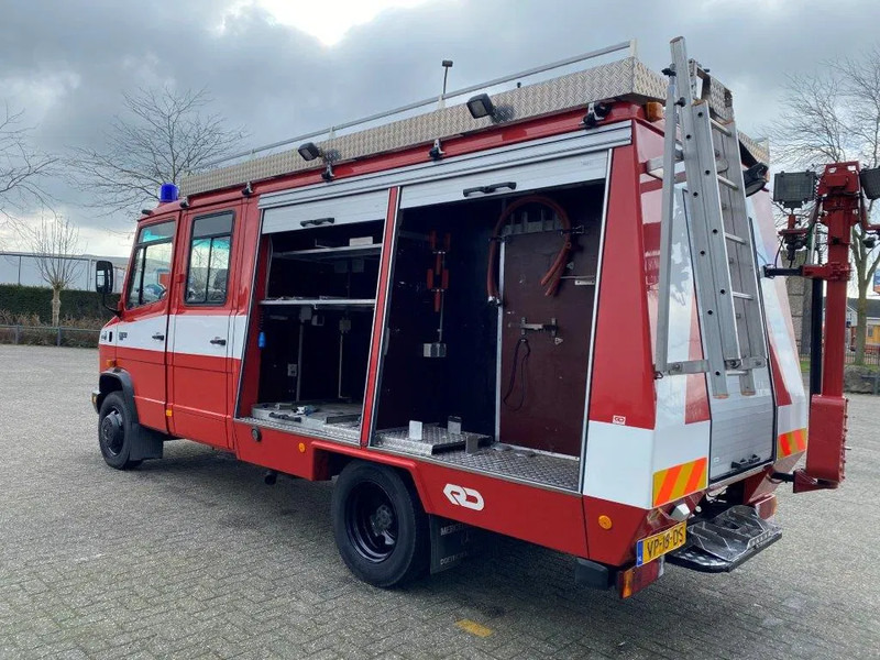 Mercedes-Benz 811D / NL VAN / DOUBLE CREWCAB / DOUBLE AIR REAR / TOP CONDITION / ONLY:16261 KM / MARGE!! / TUV:01-12-2025 / AUTOMATIC / 1992 - Camion de pompier: photos 3 Mercedes-Benz 811D / NL VAN / DOUBLE CREWCAB / DOUBLE AIR REAR / TOP CONDITION / ONLY:16261 KM / MARGE!! / TUV:01-12-2025 / AUTOMATIC / 1992 - Camion de pompier: photos 3