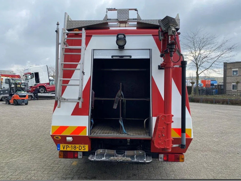 Mercedes-Benz 811D / NL VAN / DOUBLE CREWCAB / DOUBLE AIR REAR / TOP CONDITION / ONLY:16261 KM / MARGE!! / TUV:01-12-2025 / AUTOMATIC / 1992 - Camion de pompier: photos 5 Mercedes-Benz 811D / NL VAN / DOUBLE CREWCAB / DOUBLE AIR REAR / TOP CONDITION / ONLY:16261 KM / MARGE!! / TUV:01-12-2025 / AUTOMATIC / 1992 - Camion de pompier: photos 5