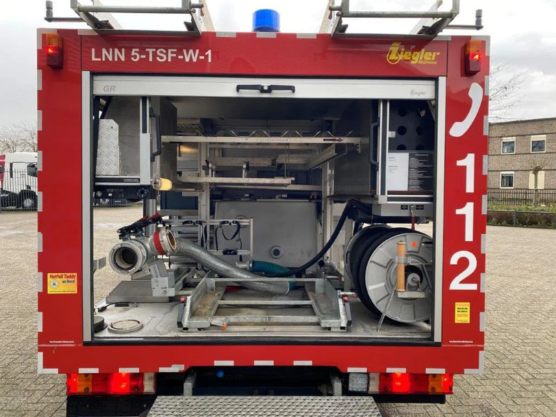 Mercedes-Benz VARIO 612D / GERMAN TRUCK / CREWCAB / WATERTANK / ONLY:34231 KM / DOUBLE AIR REAR / TOP CONDITION / MARGE / MANUAL / EURO-3 / 19 - Camion de pompier: photos 5 Mercedes-Benz VARIO 612D / GERMAN TRUCK / CREWCAB / WATERTANK / ONLY:34231 KM / DOUBLE AIR REAR / TOP CONDITION / MARGE / MANUAL / EURO-3 / 19 - Camion de pompier: photos 5
