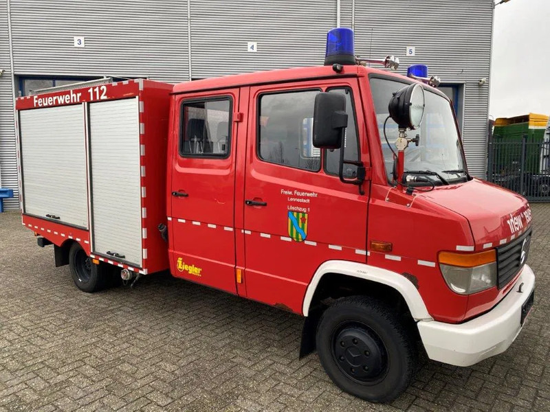 Mercedes-Benz VARIO 612D / GERMAN TRUCK / CREWCAB / WATERTANK / ONLY:34231 KM / DOUBLE AIR REAR / TOP CONDITION / MARGE / MANUAL / EURO-3 / 19 - Camion de pompier: photos 2 Mercedes-Benz VARIO 612D / GERMAN TRUCK / CREWCAB / WATERTANK / ONLY:34231 KM / DOUBLE AIR REAR / TOP CONDITION / MARGE / MANUAL / EURO-3 / 19 - Camion de pompier: photos 2