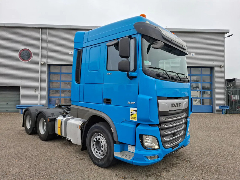 DAF XF106-530 / 6X4 / INTARDER / HYDRAULICS / ONLY:418213 KM / TUV:16-06-2026 / 44TON / LWDS / MANUAL / EURO-6 / 2018 - Tracteur routier: photos 2 DAF XF106-530 / 6X4 / INTARDER / HYDRAULICS / ONLY:418213 KM / TUV:16-06-2026 / 44TON / LWDS / MANUAL / EURO-6 / 2018 - Tracteur routier: photos 2