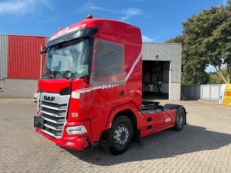 DAF XF450 FT / ENGINE RUNNING / ONLY:132521 KM / HYDRAULICS / DIGITAL DASH / DEB / HIGH CAB / AUTOMATIC / EURO-6 / 2024 - Tracteur routier: photos 1 DAF XF450 FT / ENGINE RUNNING / ONLY:132521 KM / HYDRAULICS / DIGITAL DASH / DEB / HIGH CAB / AUTOMATIC / EURO-6 / 2024 - Tracteur routier: photos 1