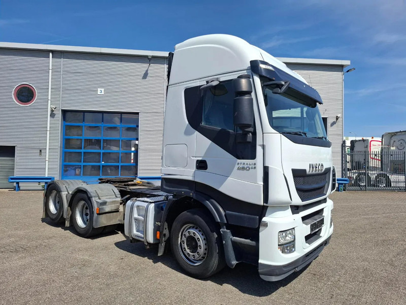 Iveco Stralis 440 / HYDRAULICS / BOOGIE / FRIDGE / 2XBED / 620664 KM / AIRCO / AUTOMATIC / EURO-6 / 2015 - Tracteur routier: photos 2 Iveco Stralis 440 / HYDRAULICS / BOOGIE / FRIDGE / 2XBED / 620664 KM / AIRCO / AUTOMATIC / EURO-6 / 2015 - Tracteur routier: photos 2