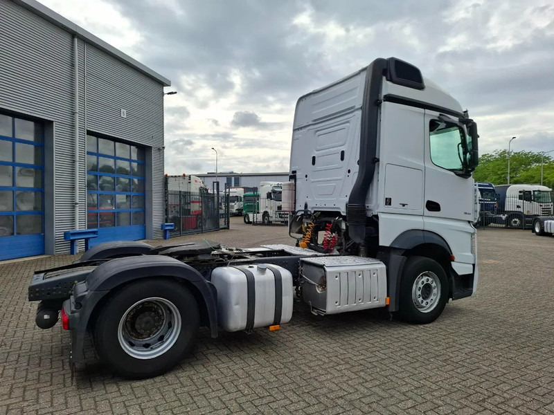 Mercedes-Benz Actros 1945 / DOUBLE TANK / ONLY:508736 KM / 2XBED / FRIDGE / AUTOMATIC / EURO-6 / 2015 - Tracteur routier: photos 5 Mercedes-Benz Actros 1945 / DOUBLE TANK / ONLY:508736 KM / 2XBED / FRIDGE / AUTOMATIC / EURO-6 / 2015 - Tracteur routier: photos 5