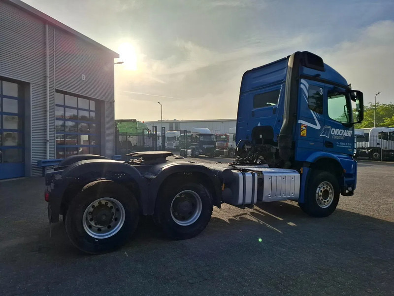 Mercedes-Benz Arocs 2851 / 6X4 / HYDRAULICS / BIG AXLE / ALCOA / AIRCO / AUTOMATIC / EURO-6 / 2015 - Tracteur routier: photos 5 Mercedes-Benz Arocs 2851 / 6X4 / HYDRAULICS / BIG AXLE / ALCOA / AIRCO / AUTOMATIC / EURO-6 / 2015 - Tracteur routier: photos 5