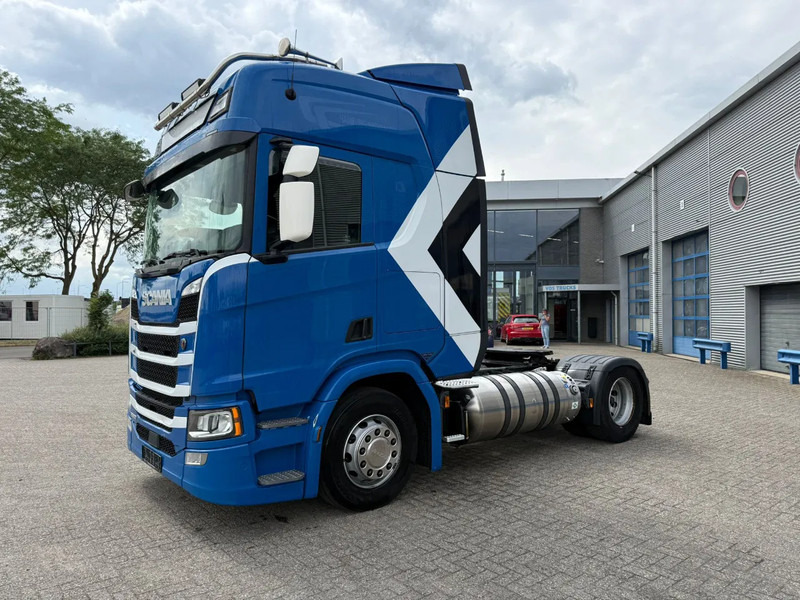 Scania NGS R410 / GERMAN TRUCK / RETARDER / LNG / ONLY: 619043 KM / I-PARKCOOL / LWDS / AUTOMATIC / EURO-6 / 2020 - Tracteur routier: photos 1 Scania NGS R410 / GERMAN TRUCK / RETARDER / LNG / ONLY: 619043 KM / I-PARKCOOL / LWDS / AUTOMATIC / EURO-6 / 2020 - Tracteur routier: photos 1