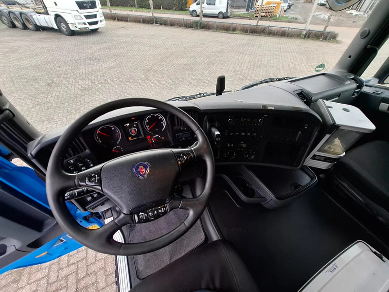 Tracteur routier Scania R450 / RETARDER / LIFT+LENKACHSE / GERMAN TRUCK / MEGA / FIFTH WHEEL HEIGHT:100CM / PARK-AIRCO / LWDS / EURO-6 / 2016: photos 12 Tracteur routier Scania R450 / RETARDER / LIFT+LENKACHSE / GERMAN TRUCK / MEGA / FIFTH WHEEL HEIGHT:100CM / PARK-AIRCO / LWDS / EURO-6 / 2016: photos 12