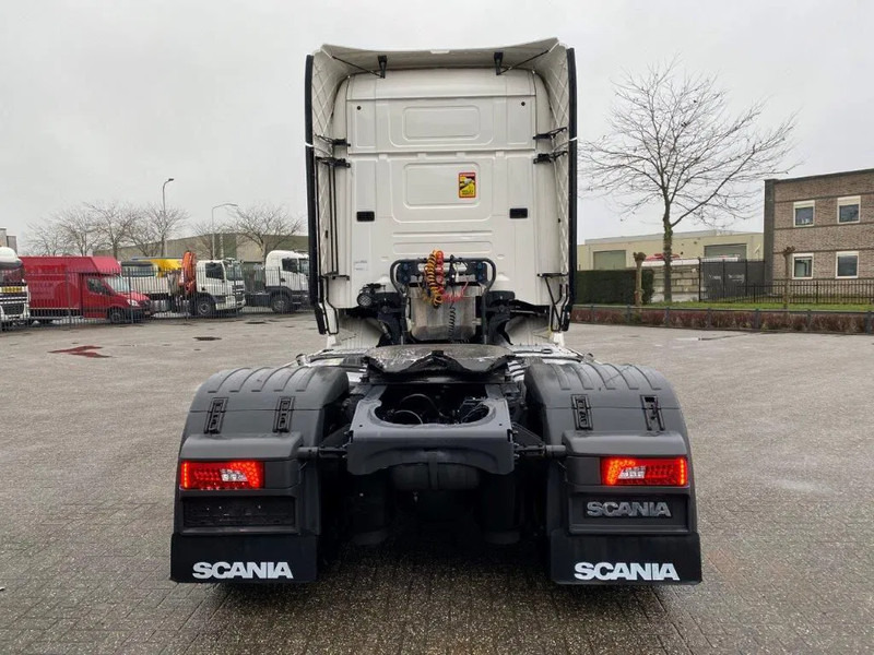 Scania R520 / AUTOMATIC / NAVI /LWDS / PARK-COOL / EURO-6 / 2017 - Tracteur routier: photos 4 Scania R520 / AUTOMATIC / NAVI /LWDS / PARK-COOL / EURO-6 / 2017 - Tracteur routier: photos 4