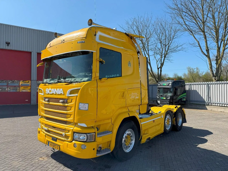 Scania R520 V8 / ENGINE RUNNING / RETARDER / HYDRAULICS / NL TRUCK / LIFT+LENKACHSE / ONLY:717000 KM / EURO-6 /2015 - Tracteur routier: photos 1 Scania R520 V8 / ENGINE RUNNING / RETARDER / HYDRAULICS / NL TRUCK / LIFT+LENKACHSE / ONLY:717000 KM / EURO-6 /2015 - Tracteur routier: photos 1