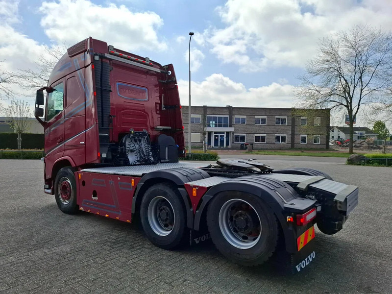 Volvo FH4-540 / 6X4 / BIG AXLE / HYDRAULICS / VEB+ / DYNAMIC STEERING / NAVI / ACC / LWDS / FULL-AIR / LEATHER / AUTOMATIC / EURO-6 / - Tracteur routier: photos 3 Volvo FH4-540 / 6X4 / BIG AXLE / HYDRAULICS / VEB+ / DYNAMIC STEERING / NAVI / ACC / LWDS / FULL-AIR / LEATHER / AUTOMATIC / EURO-6 / - Tracteur routier: photos 3