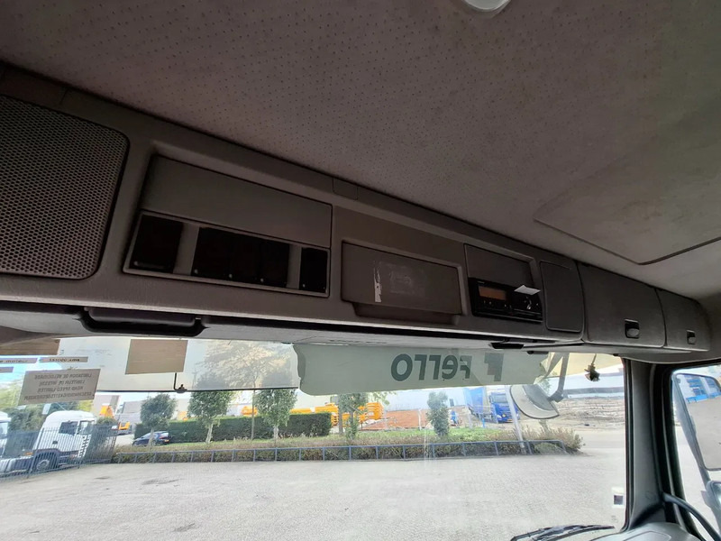 Tracteur routier Volvo FM11-410 / RETARDER / AIRCO / AUTOMATIC / EURO-5 / 2011: photos 18 Tracteur routier Volvo FM11-410 / RETARDER / AIRCO / AUTOMATIC / EURO-5 / 2011: photos 18