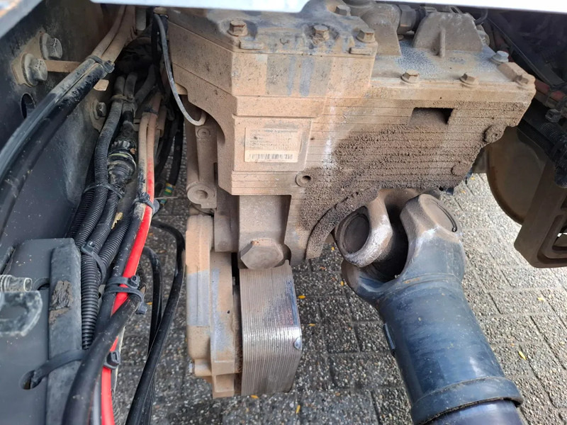 Tracteur routier Volvo FM11-410 / RETARDER / AIRCO / AUTOMATIC / EURO-5 / 2011: photos 10 Tracteur routier Volvo FM11-410 / RETARDER / AIRCO / AUTOMATIC / EURO-5 / 2011: photos 10