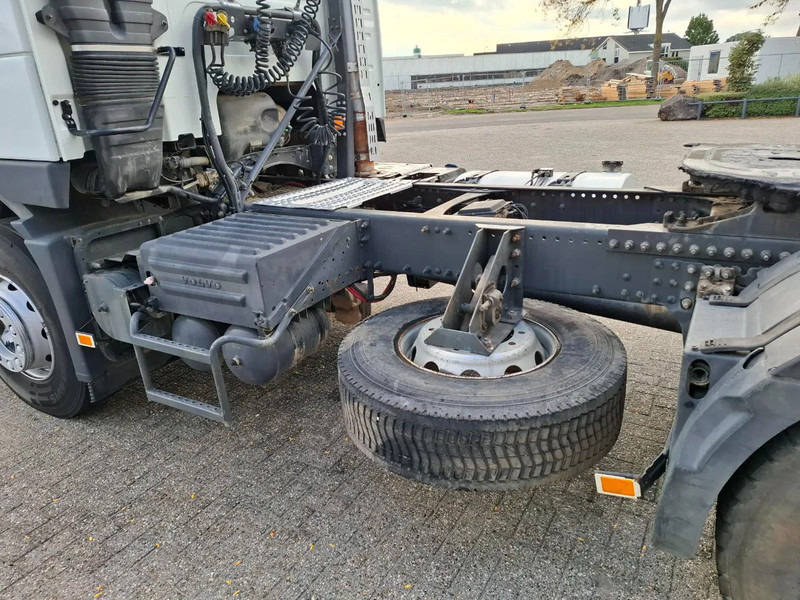 Tracteur routier Volvo FM11-410 / RETARDER / AIRCO / AUTOMATIC / EURO-5 / 2011: photos 8 Tracteur routier Volvo FM11-410 / RETARDER / AIRCO / AUTOMATIC / EURO-5 / 2011: photos 8