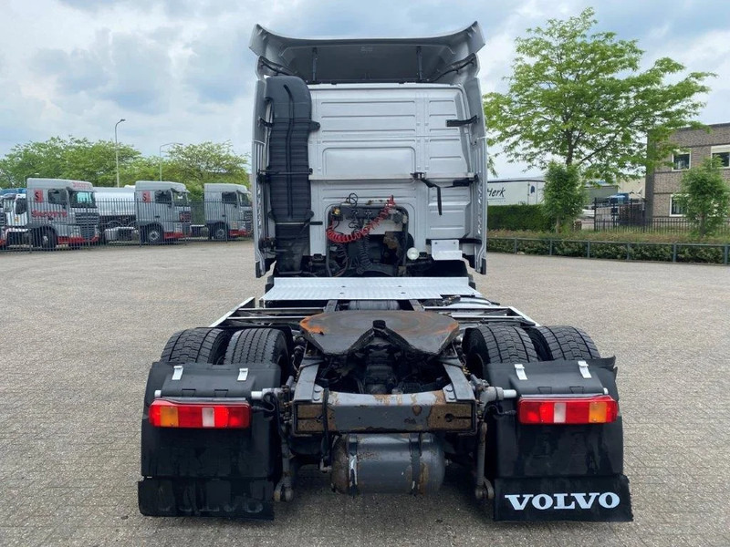 Volvo FM9-300 / MEGA / FULL-AIR / XENON / ONLY:372618KM / MANUAL / EURO-3 / 2004 - Tracteur routier: photos 4 Volvo FM9-300 / MEGA / FULL-AIR / XENON / ONLY:372618KM / MANUAL / EURO-3 / 2004 - Tracteur routier: photos 4