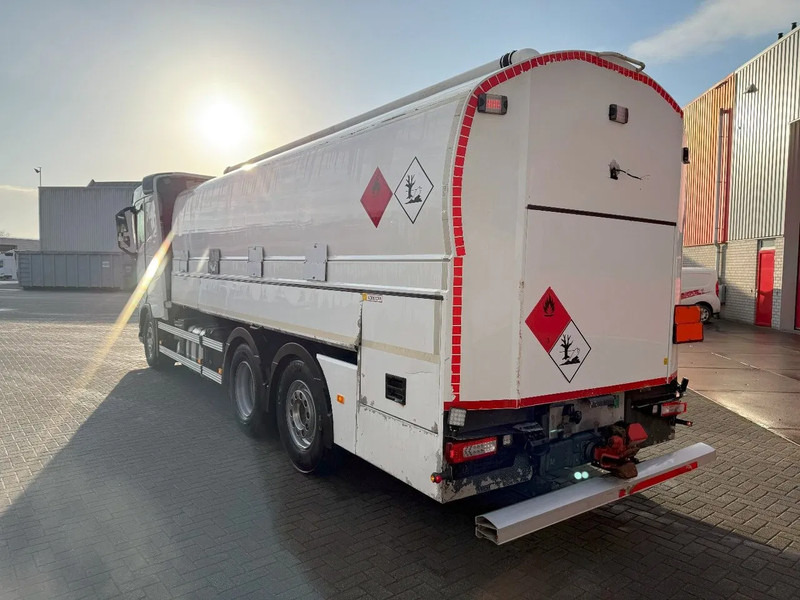 Volvo FH5-500 6X2 / ENGINE RUNNING / LIFT+LENKACHSE / FULL AIR / ADR / EUROTANK / 9-TON FRONT AXLE / EURO-6 / 2022 - Camion citerne: photos 3 Volvo FH5-500 6X2 / ENGINE RUNNING / LIFT+LENKACHSE / FULL AIR / ADR / EUROTANK / 9-TON FRONT AXLE / EURO-6 / 2022 - Camion citerne: photos 3