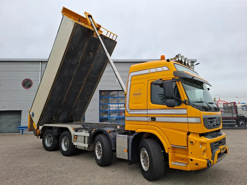 Volvo FM13-420 / 8X4 / BIG AXLE / 18.5M³ / AJK 21040 KG TIPPER / SNIP / 695133 KM / VEB / NL TRUCK / TUV:07-11-2025 / AIRCO / AUTOMATI - Camion benne: photos 3 Volvo FM13-420 / 8X4 / BIG AXLE / 18.5M³ / AJK 21040 KG TIPPER / SNIP / 695133 KM / VEB / NL TRUCK / TUV:07-11-2025 / AIRCO / AUTOMATI - Camion benne: photos 3
