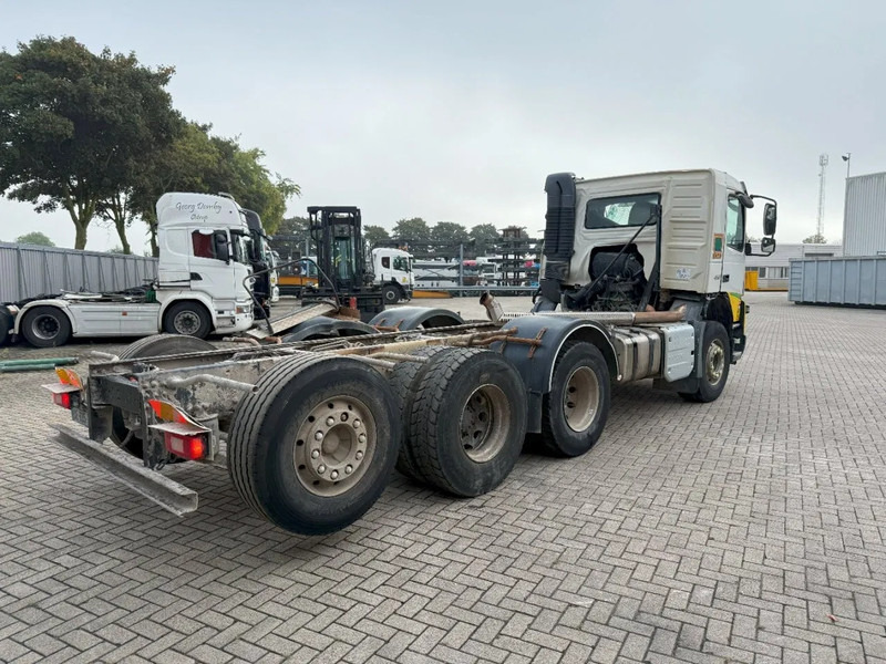 Volvo FMX 450 / ENGINE RUNNING / 8X4 / VEB / ONLY:260642 KM / PTO / LIFT+LENKACHSE / ALCOA / AUTOMATIC / EURO-6 / 2014 - Châssis cabine: photos 5 Volvo FMX 450 / ENGINE RUNNING / 8X4 / VEB / ONLY:260642 KM / PTO / LIFT+LENKACHSE / ALCOA / AUTOMATIC / EURO-6 / 2014 - Châssis cabine: photos 5