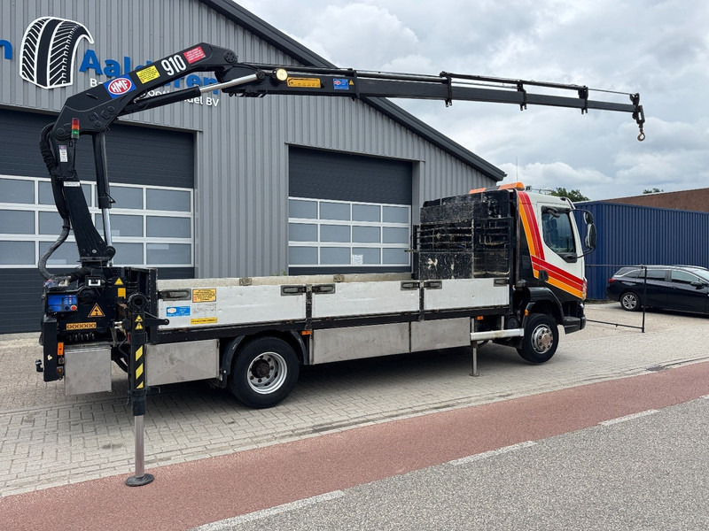 DAF LF45-220 HMF 910 K4 + 1 / Remote Control - Camion grue: photos 3 DAF LF45-220 HMF 910 K4 + 1 / Remote Control - Camion grue: photos 3