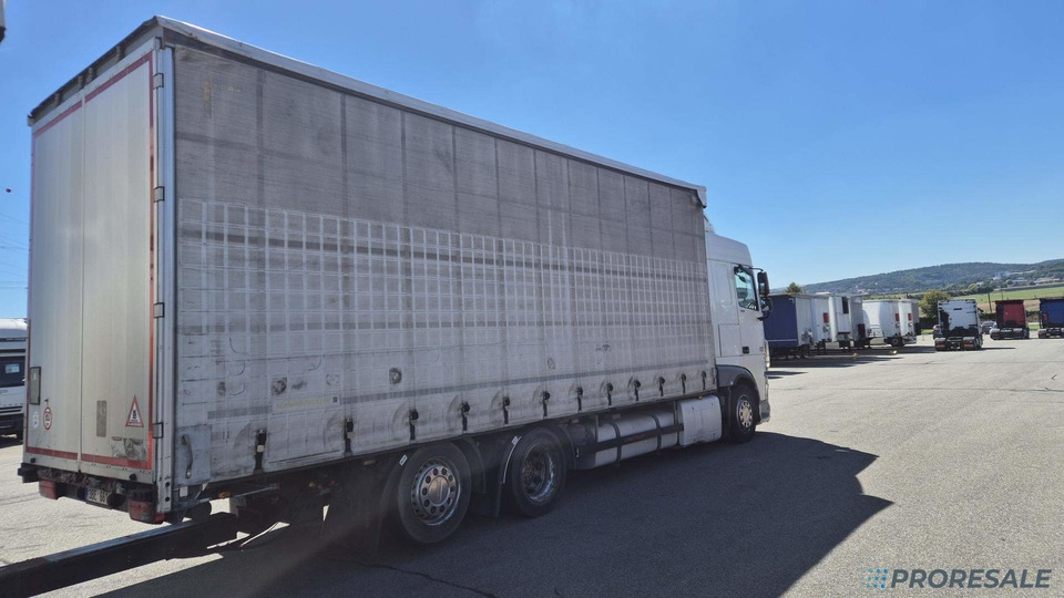 DAF XF 410 FAR SC EURO 6 - velkoobjemová souprava - prodejné jen s přívěsem SCHWARZMÜLLER TPA 2/E - cena je za celou soupravu - Camion à rideaux coulissants: photos 4 DAF XF 410 FAR SC EURO 6 - velkoobjemová souprava - prodejné jen s přívěsem SCHWARZMÜLLER TPA 2/E - cena je za celou soupravu - Camion à rideaux coulissants: photos 4