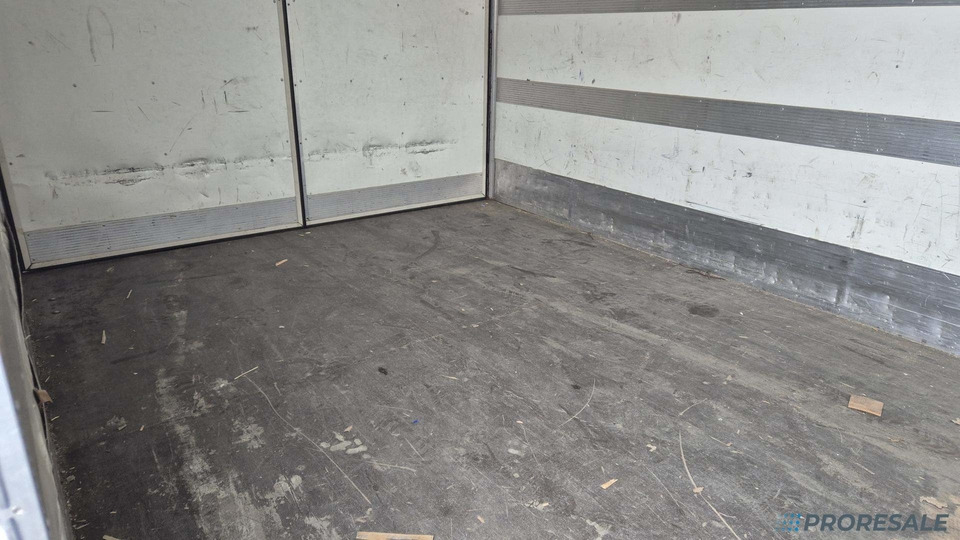 IVECO DAILY 35S11 - mrazírna + elektro agregát THERMO KING V-300 Max + zvedací čelo 750 kg - Utilitaire frigorifique: photos 5 IVECO DAILY 35S11 - mrazírna + elektro agregát THERMO KING V-300 Max + zvedací čelo 750 kg - Utilitaire frigorifique: photos 5