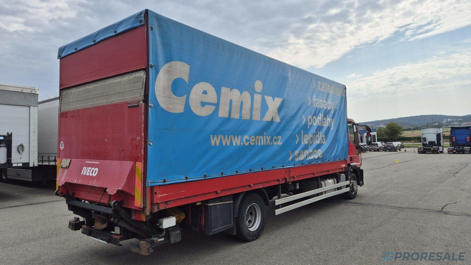 IVECO EUROCARGO ML 140E28 EURO 5 - valník s plachtou + hydraulické čelo 1,5 t - Camion à rideaux coulissants: photos 3 IVECO EUROCARGO ML 140E28 EURO 5 - valník s plachtou + hydraulické čelo 1,5 t - Camion à rideaux coulissants: photos 3