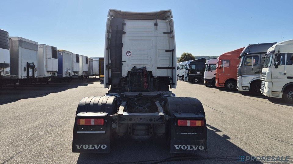 VOLVO FH 460 EURO 6 - Tracteur routier: photos 3 VOLVO FH 460 EURO 6 - Tracteur routier: photos 3