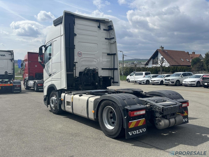 VOLVO FH 500 XL GLOBE EURO 6 - Tracteur routier: photos 4 VOLVO FH 500 XL GLOBE EURO 6 - Tracteur routier: photos 4