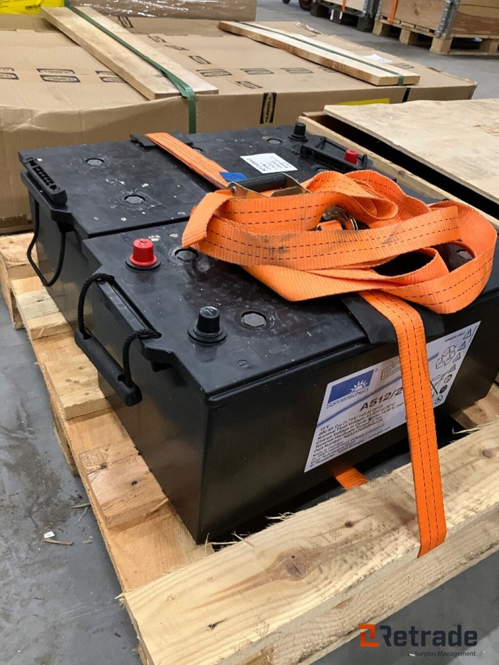 2 stk batterier - Accumulateur pour Engins de chantier: photos 1 2 stk batterier - Accumulateur pour Engins de chantier: photos 1