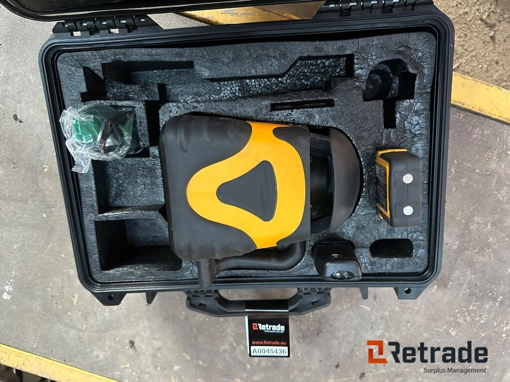 CST/Berger Lm pl20 laser - L'équipement de construction: photos 4 CST/Berger Lm pl20 laser - L'équipement de construction: photos 4