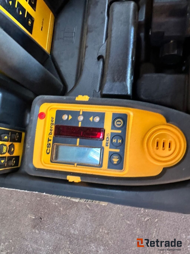 CST/Berger Lm pl20 laser - L'équipement de construction: photos 5 CST/Berger Lm pl20 laser - L'équipement de construction: photos 5