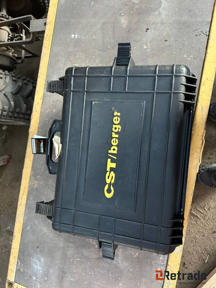 CST/Berger Lm20 laser - L'équipement de construction: photos 3 CST/Berger Lm20 laser - L'équipement de construction: photos 3