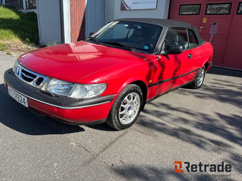Car SAAB 900 S Cabriolet - Voiture: photos 2 Car SAAB 900 S Cabriolet - Voiture: photos 2