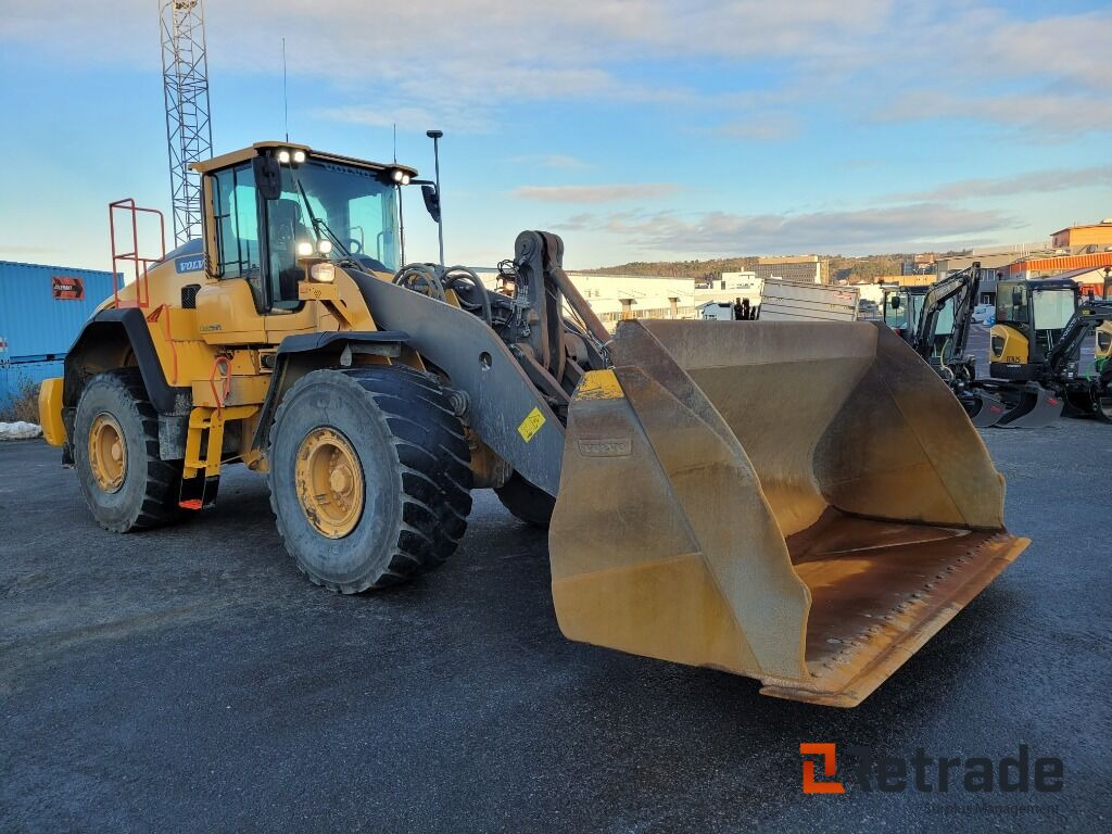 Hjullastare Volvo L 180H med skopa - Engins de chantier: photos 2 Hjullastare Volvo L 180H med skopa - Engins de chantier: photos 2
