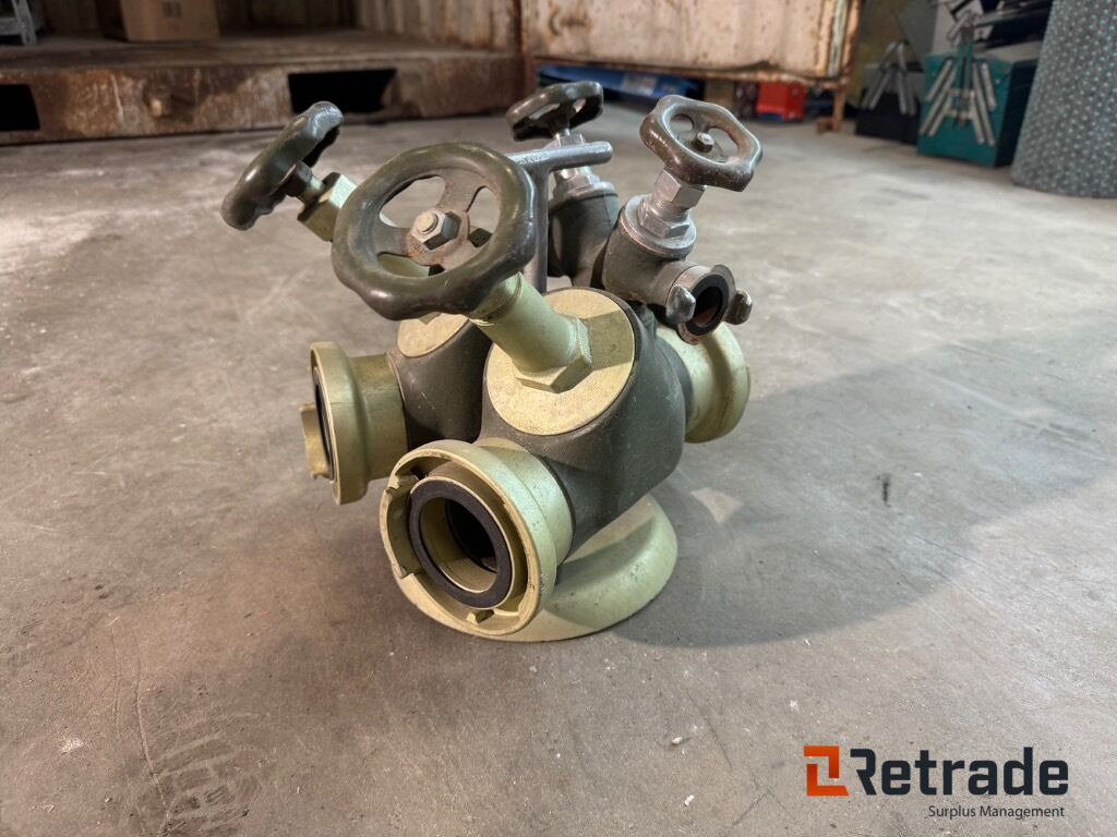 Fördelare för brandslang - Outil/ Équipement: photos 2 Fördelare för brandslang - Outil/ Équipement: photos 2