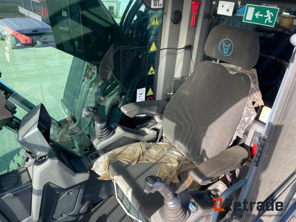 Fuchs MHL 350 S5 Material handler - Pelle de manutention: photos 5 Fuchs MHL 350 S5 Material handler - Pelle de manutention: photos 5